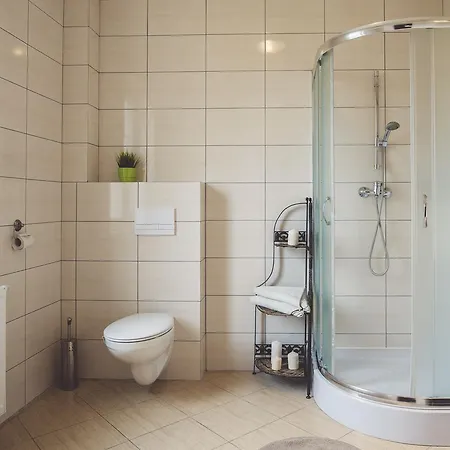 Paradise צ'ארזיקובי