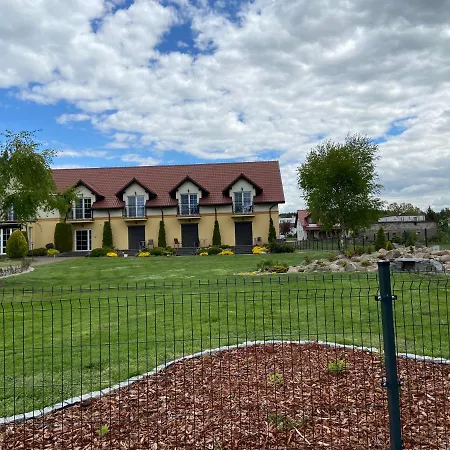 בית חווה Paradise *